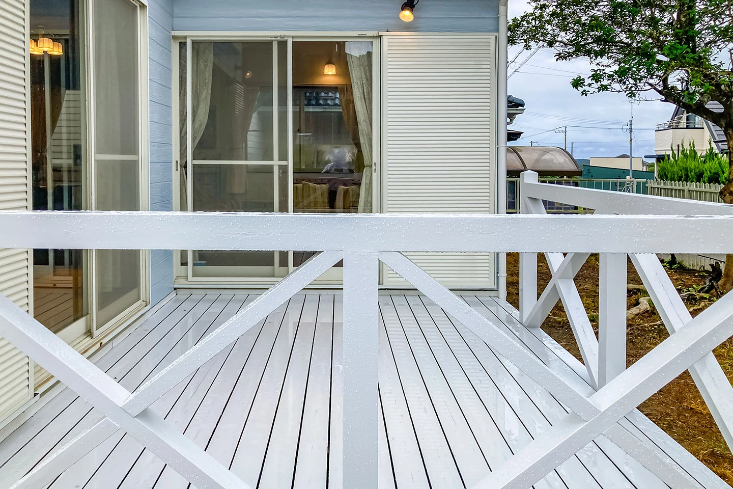 ウッドデッキ