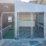 入口と駐輪スペース