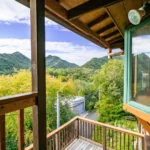 ウッドデッキへの階段 ウッドデッキへの階段