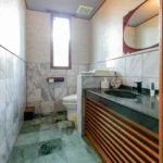 リビング側トイレ リビング側トイレ