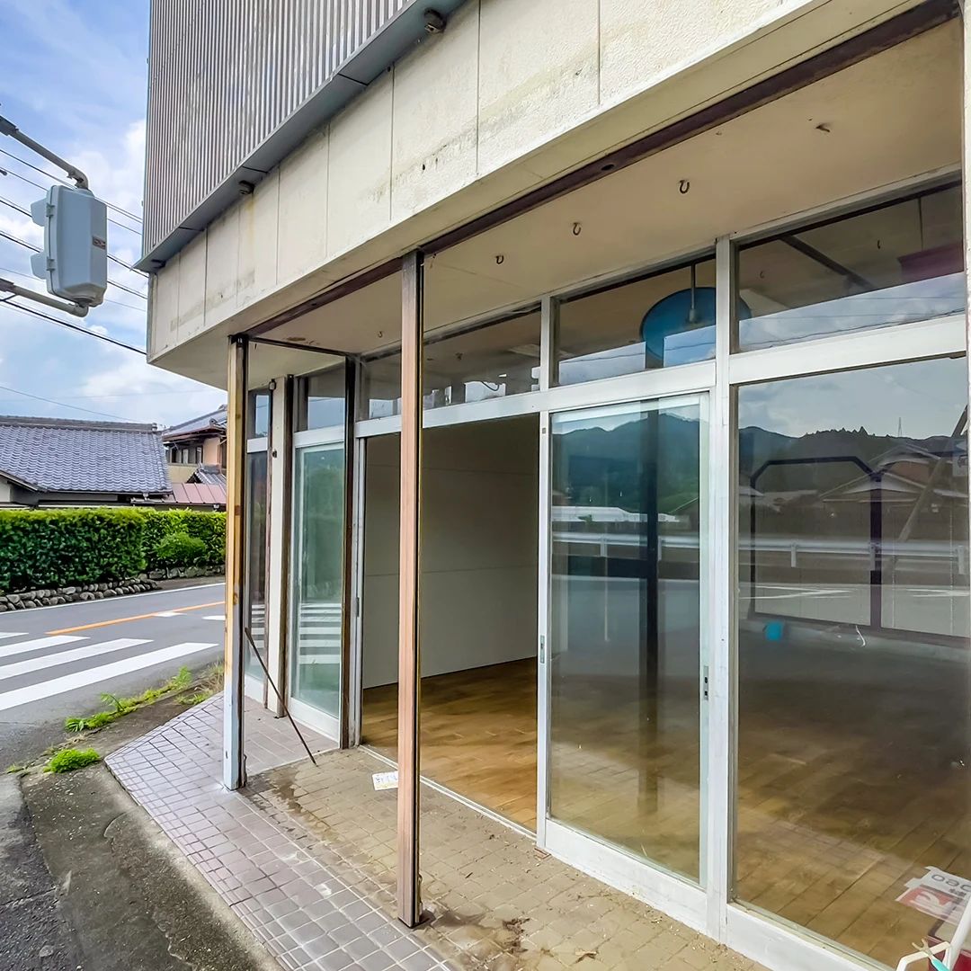 店舗入口