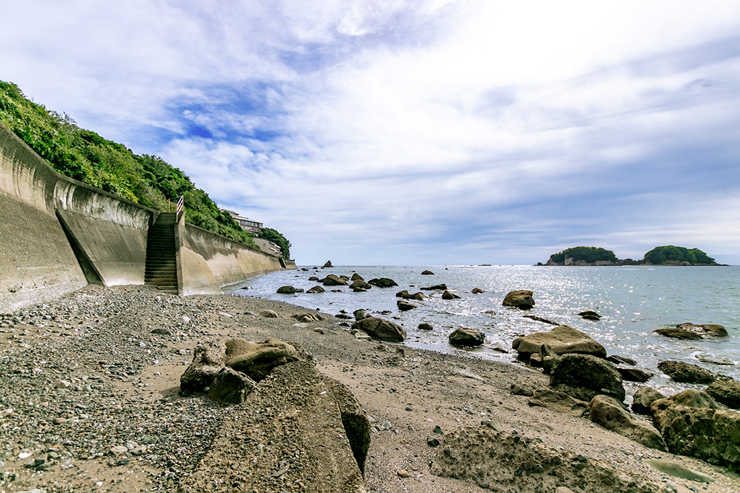 目の前の海岸