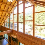 吹抜上部の大開口窓 吹抜上部の大開口窓