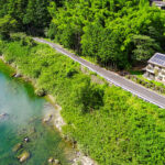 岐阜県加茂郡白川町 優雅に流れる飛騨川の景色を臨む稀少な立地の中古住宅