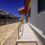 玄関前スロープ