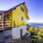 地下倉庫への階段 地下倉庫への階段