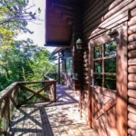 ウッドデッキ（玄関前）