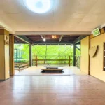 B1F洋室(10帖)+ウッドデッキ B1F洋室(10帖)+ウッドデッキ