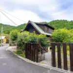 兵庫県市川町奥 ガーデニングも家庭菜園も楽しめる庭付きログハウス