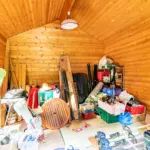 小屋内装